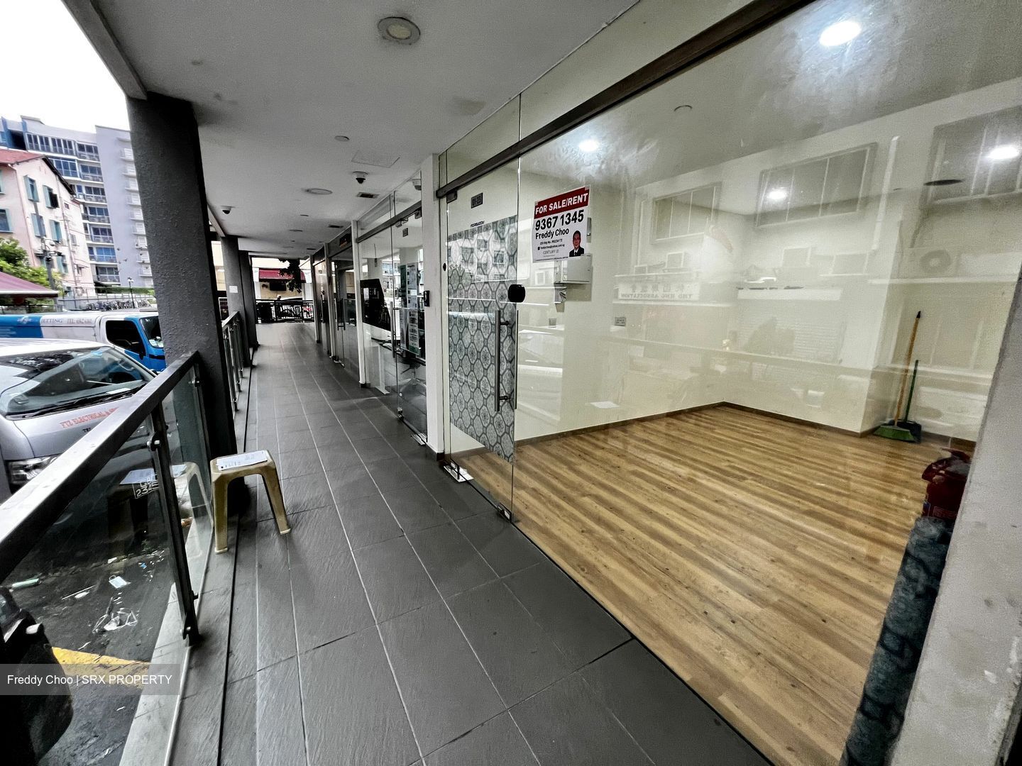 Le Regal (D14), Retail #455217891